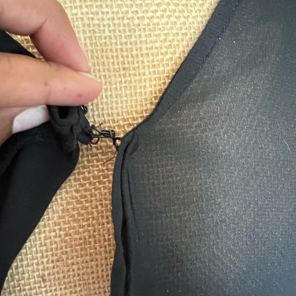 Women’s top - Picture 3 of 5